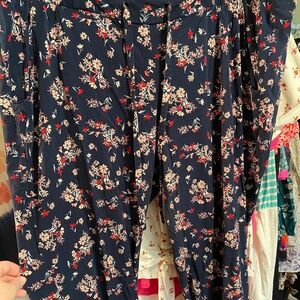 Cropped floral pants